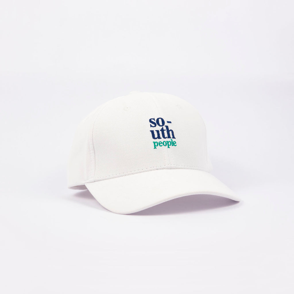 Frontal gorra color blanco logo south people